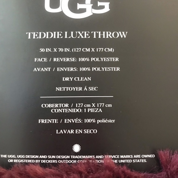 UGG Luxe throw so very soft in Cabernet color . - Picture 4 of 13